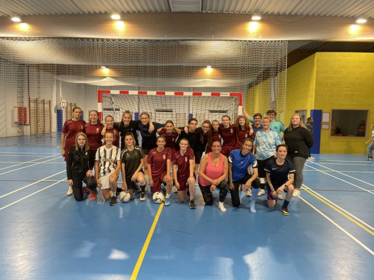 C’est la reprise aussi pour les féminines